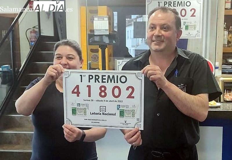 Mamen y Javier Rodríguez, propietarios del Restaurante El Rollo de Vilvestre