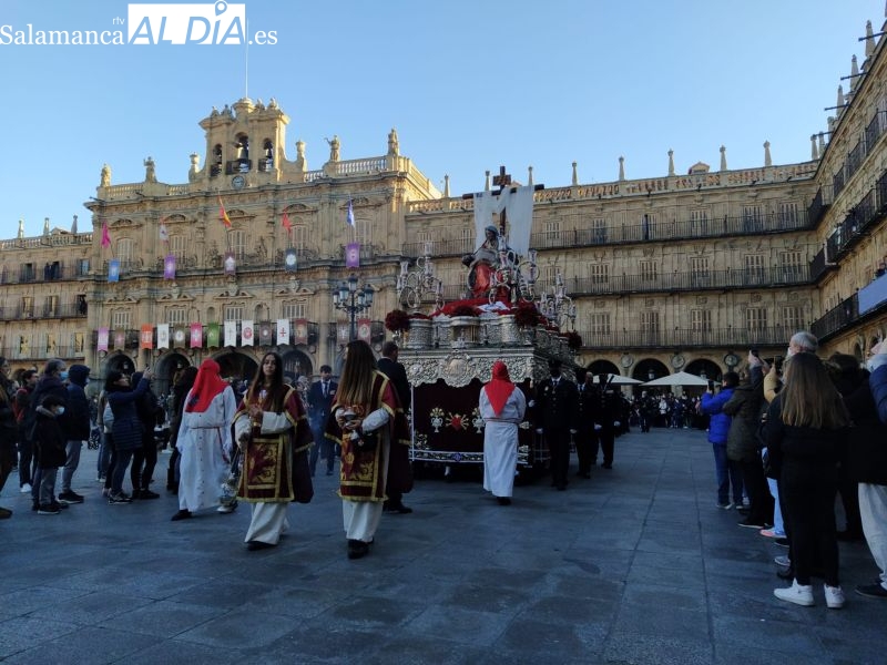 La Procesión de la Hermandad Dominicana inicia con fuerza el Viernes Santo
