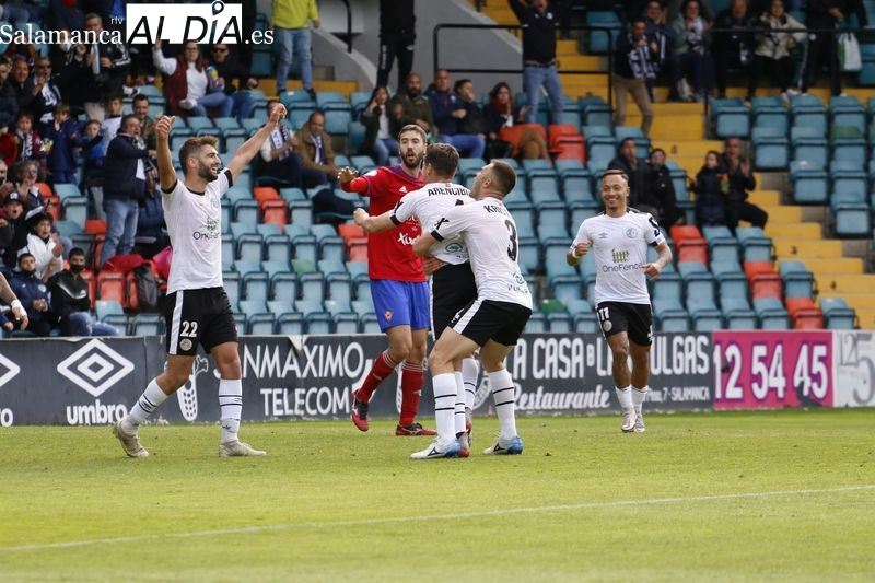 Un doblete de Arencibia, Ribeiro y Juancho le marcan el camino de la salvación a un Salamanca UDS que ajusticia al Ceares (4-1)