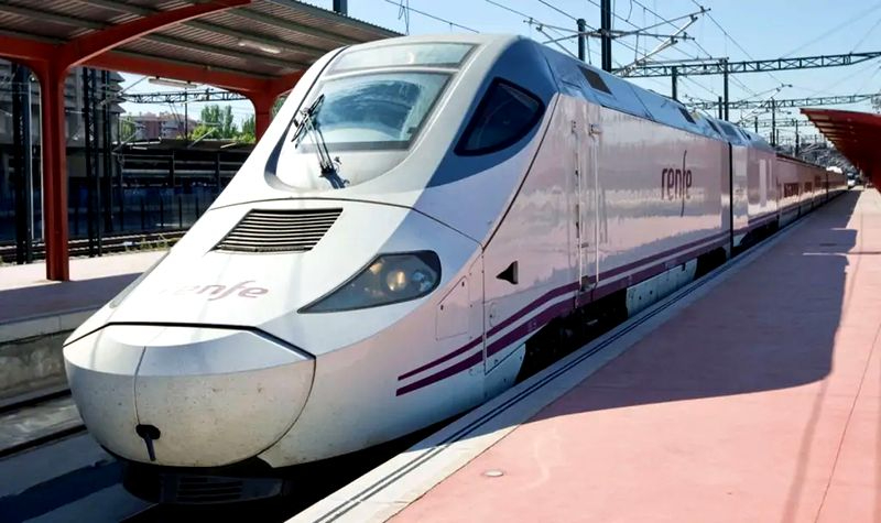 Unanimidad de PP, PSOE, Cs para reclamar la cuarta frecuencia en la conexión del tren Alvia con Madrid