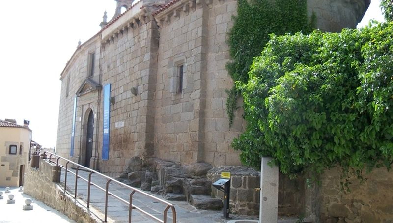 Recorrer la provincia y descubrir su patrimonio a través de sus conjuntos históricos 