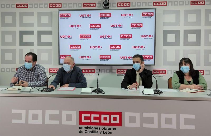 El motivo por el que la patronal y los sindicatos meten prisa al presidente de la Junta