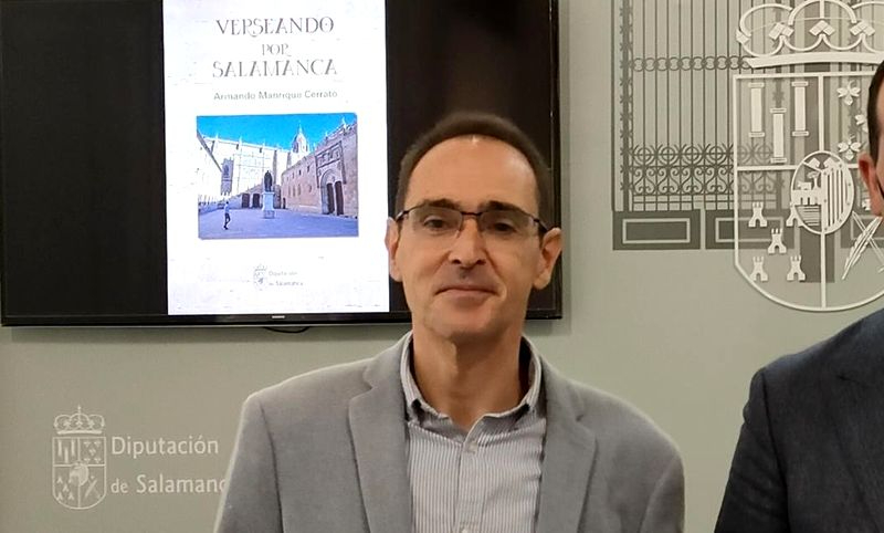 El militar enamorado de Salamanca, que propone recorrer la provincia con sus versos