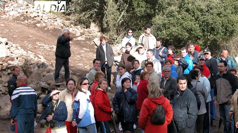 Lumbrales rinde homenaje al maestro Don Eduardo Martín