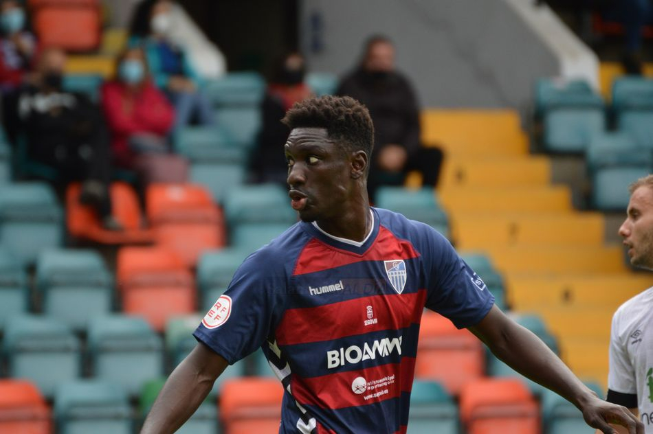 Mansour, ex del Salamanca UDS, víctima de cánticos racistas con un mono, mono