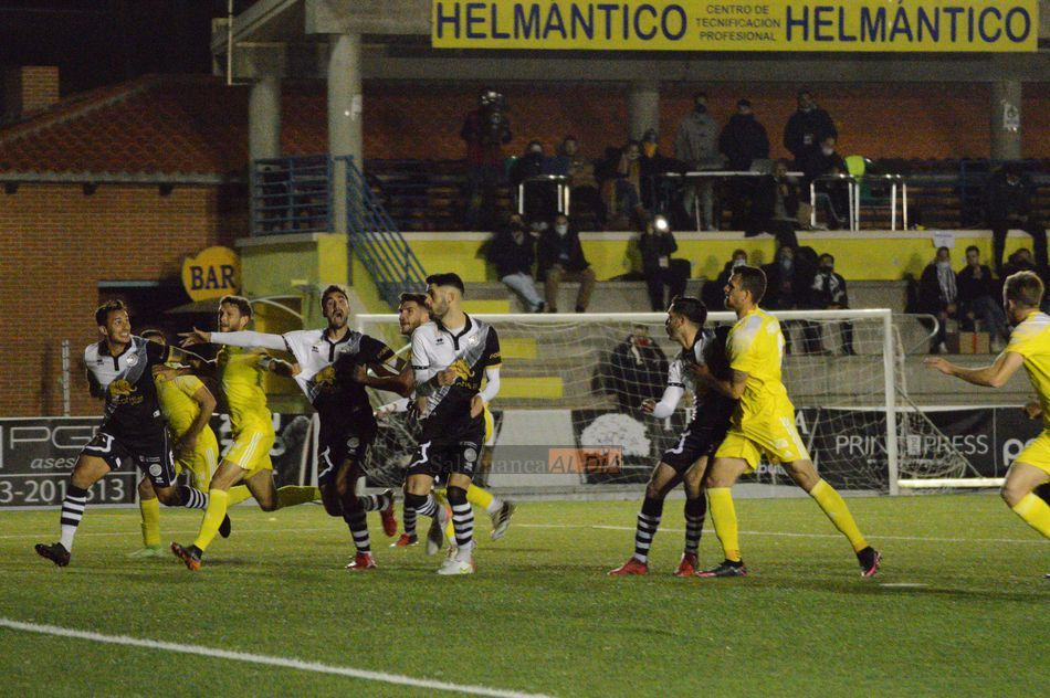 Unionistas quiere ser firme candidato al playoff contra el Badajoz de un ex de la UDS