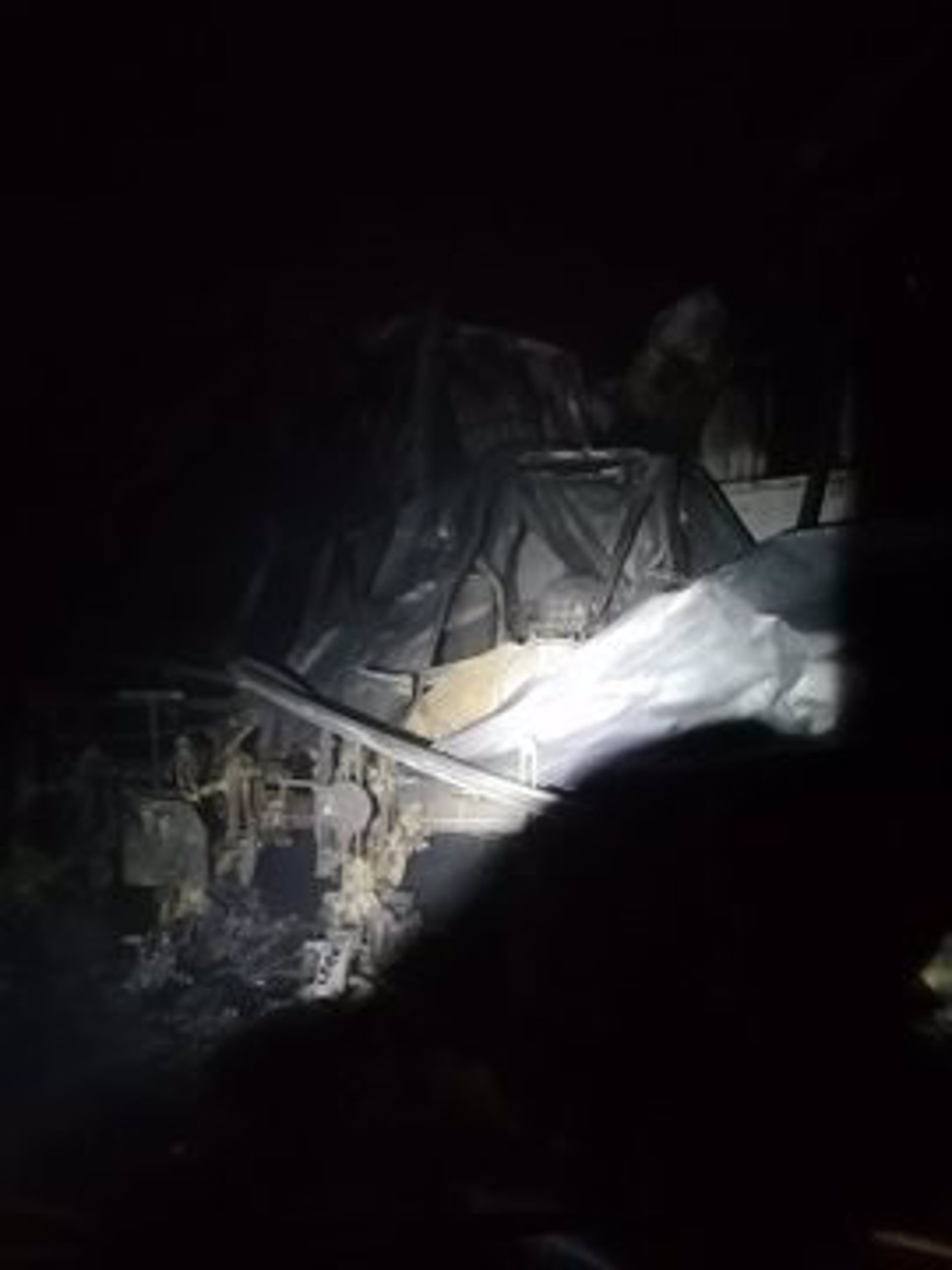 Un incendio en una nave cerca de Nava del Rey afecta a cinco tractores y a dos cosechadoras