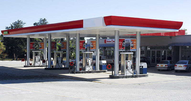 Las gasolineras low cost, tras la entrada en vigor de los descuentos en carburantes: Siguen abiertas al público con normalidad