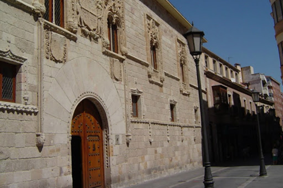 La Fiscalía pide 3 años de cárcel por corrupción de menores al alcalde de Castroverde (Zamora)