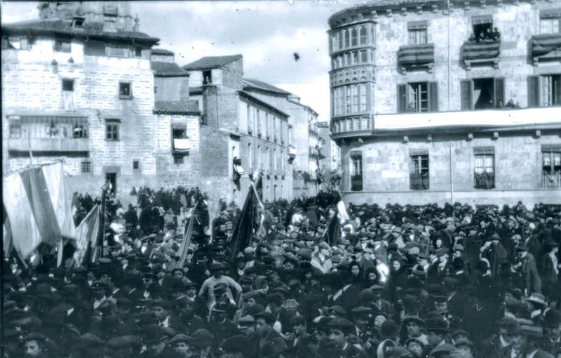 La manifestación estudiantil que dejó dos muertos y varios heridos en Salamanca
