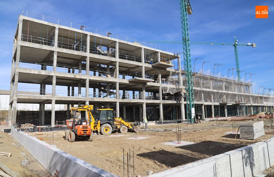 La Junta destina 37 millones de euros para evitar la paralización de obras públicas