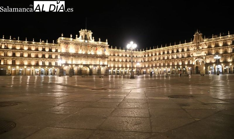 La última noche de la Semana Santa transcurre sin incidentes en Salamanca
