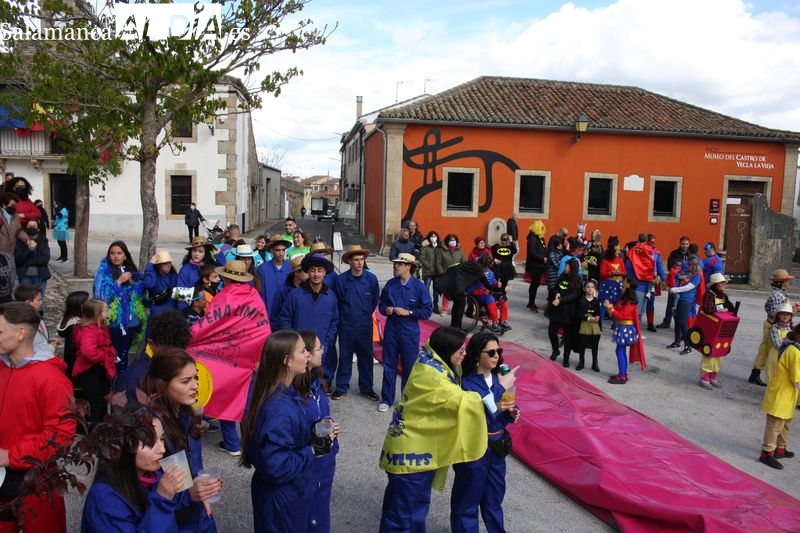 Las peñas dan el pistoletazo oficial de salida a las fiestas de Yecla de Yeltes 