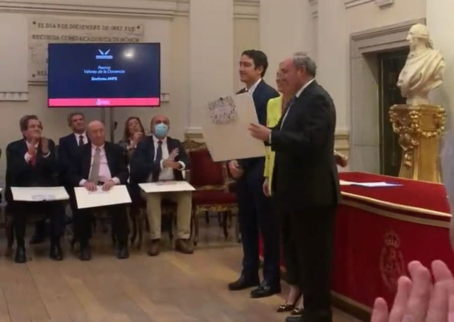 ANPE es galardonado con el premio Foro España a los Valores de la Docencia