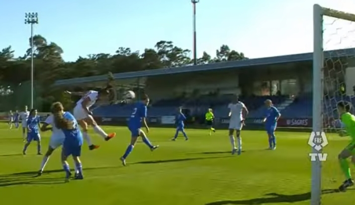 Carmen Álvarez marca su primer gol en partido oficial con la Selección Española