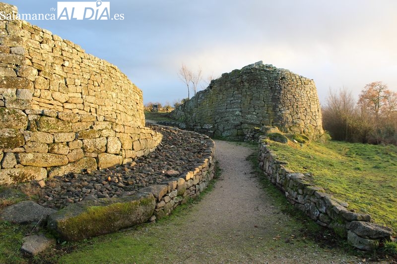 El IES Ramos del Manzano organiza una observación astronómica en el castro de Yecla de Yeltes