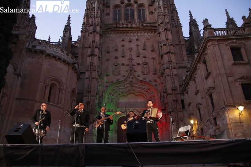 El Patio Chico suena a México
