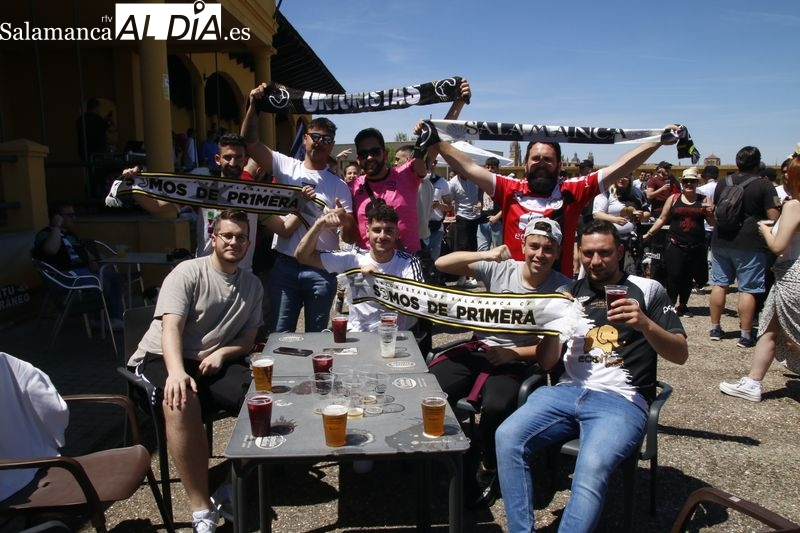 La afición de Unionistas disfruta con el Día del Unionismo: corteo, charanga, DJ y paellada