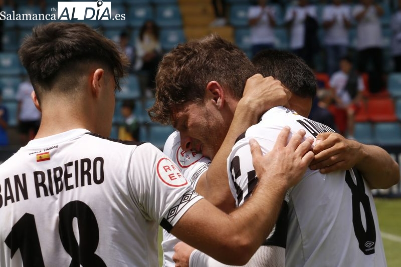 El Salamanca UDS fracasa y desciende al infierno de Tercera RFEF (2-1)