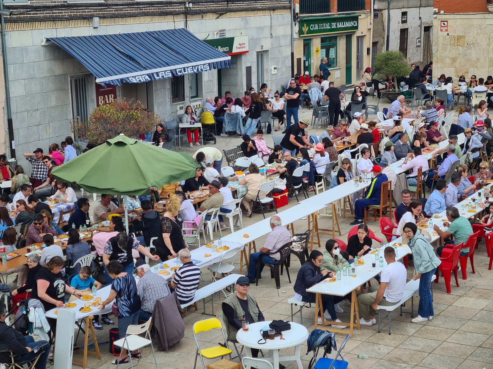Cantalpino se echa a las calles para honrar a San Isidro