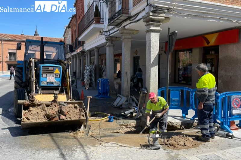El cambio de una llave obliga a cortar el agua temporalmente en varios puntos del centro