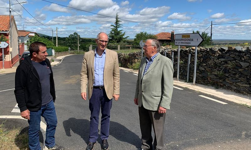 Mejoras en la carretera de La Rinconada de la Sierra gracias a una inversión de 270.000 euros