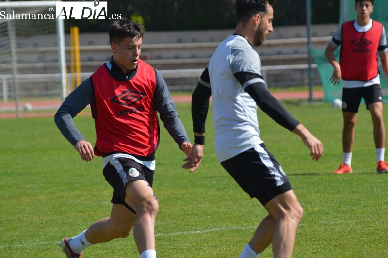 El descaro de Hugo Hernández llega al primer equipo: el juvenil, la gran novedad en el entrenamiento del Salamanca UDS