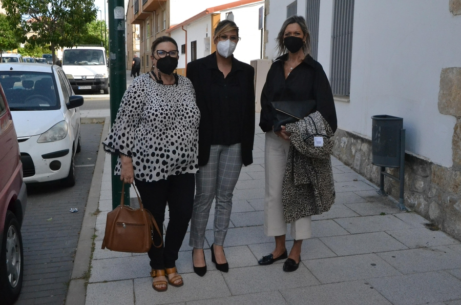 El Ayuntamiento concede un año más 2.000€ de subvención a la Asociación Española contra el Cáncer