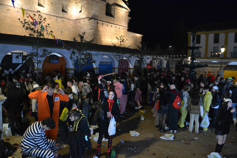 Afecir presenta propuestas para evitar el consumo incontrolado de alcohol en el recinto amurallado