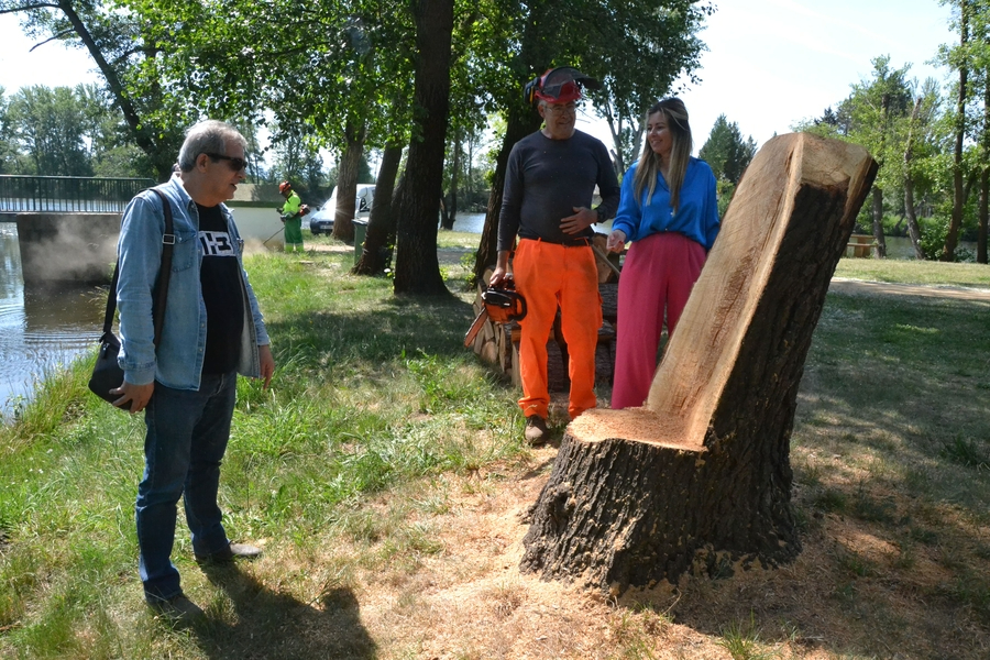 Creado en El Picón un ‘trono’ de madera