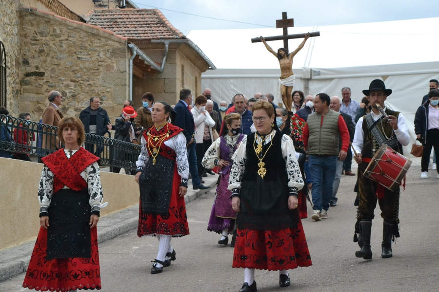 Saelices vive el momento más solemne de sus fiestas de la Santa Cruz