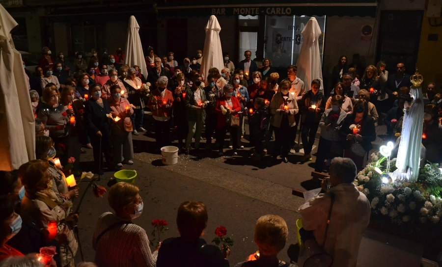 La Virgen de Fátima retorna a las calles en una fantástica velada