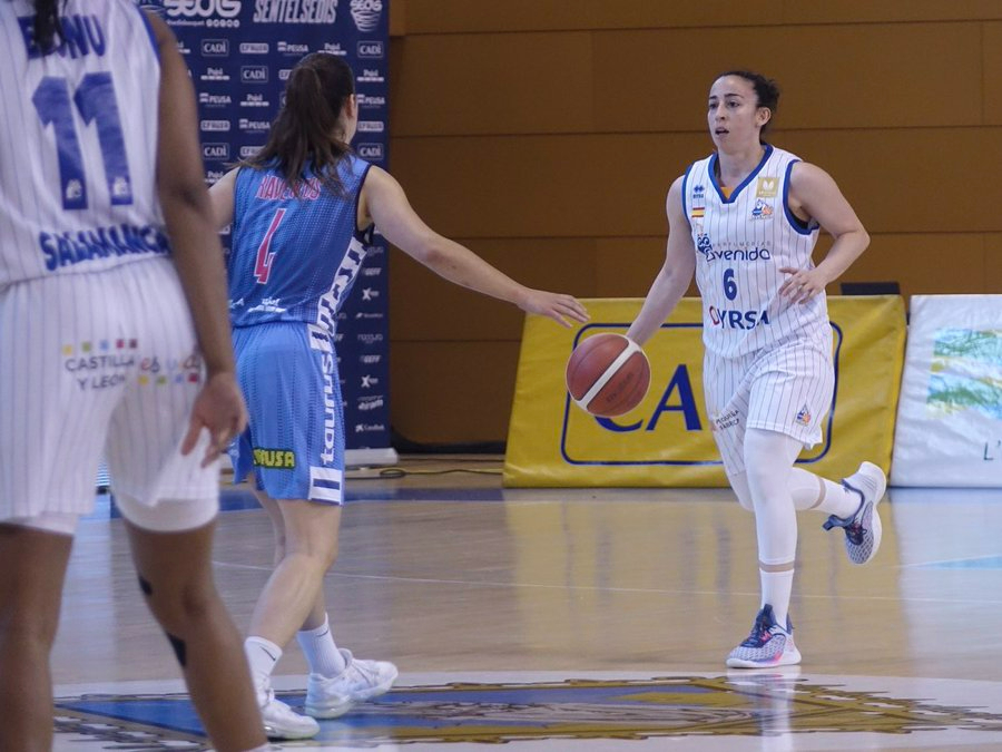 El Perfumerías Avenida suda la gota gorda para imponerse al Cadí La Seu (66-73)