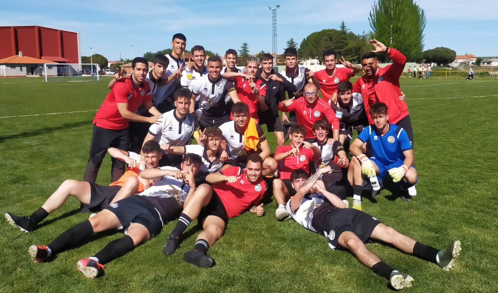 José Manuel Mateos de Aller asciende a Regional con el filial de Unionistas