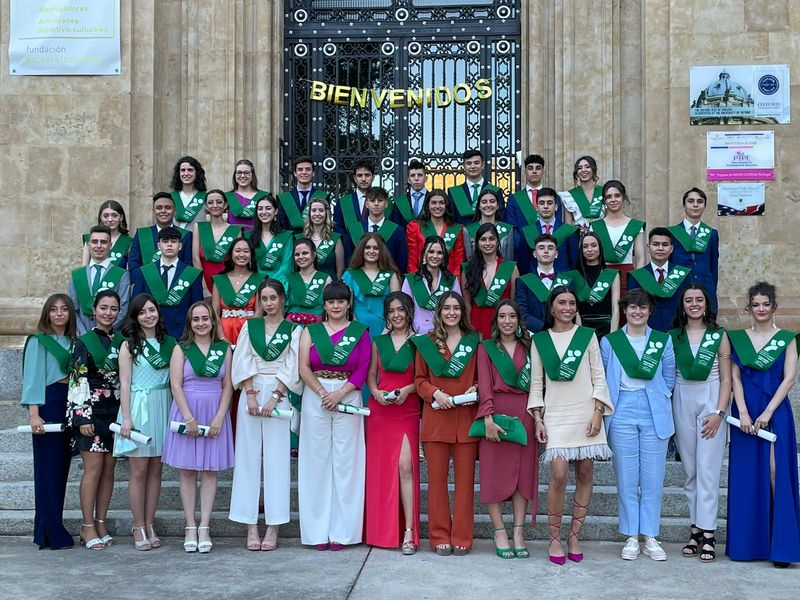 Graduación de Segundo de Bachillerato  en el colegio Santa Teresa de Jesús 