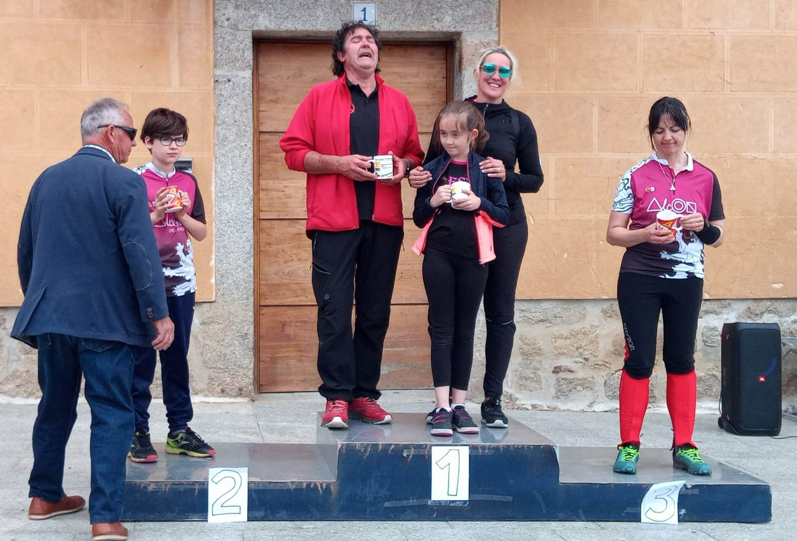 OesteXtrem recoge los premios de sus dos podios en la Liga de Castilla y León 2021