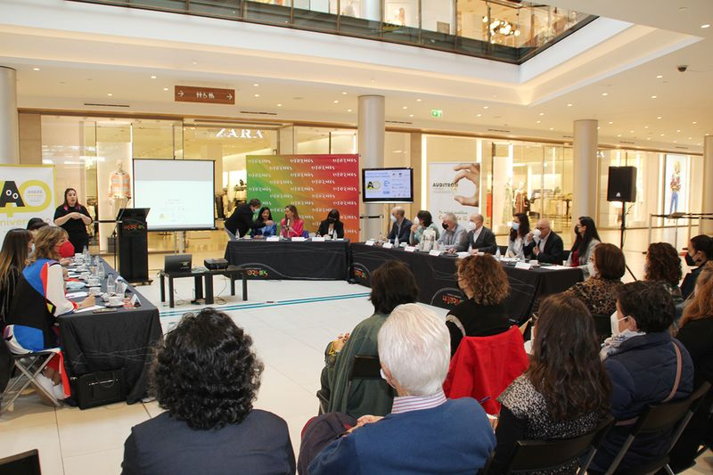 La educación y la dotación de mayores recursos, principales retos para la inclusión social plena de las personas sordas