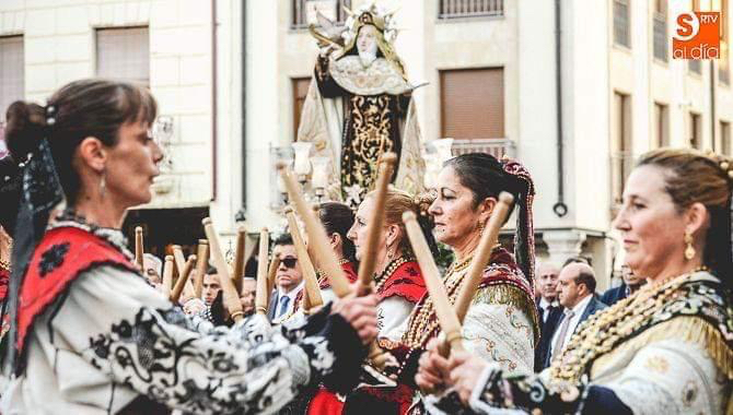Se buscan unos utensilios de baile extraviados pertenecientes al Grupo Folclórico de Alba de Tormes