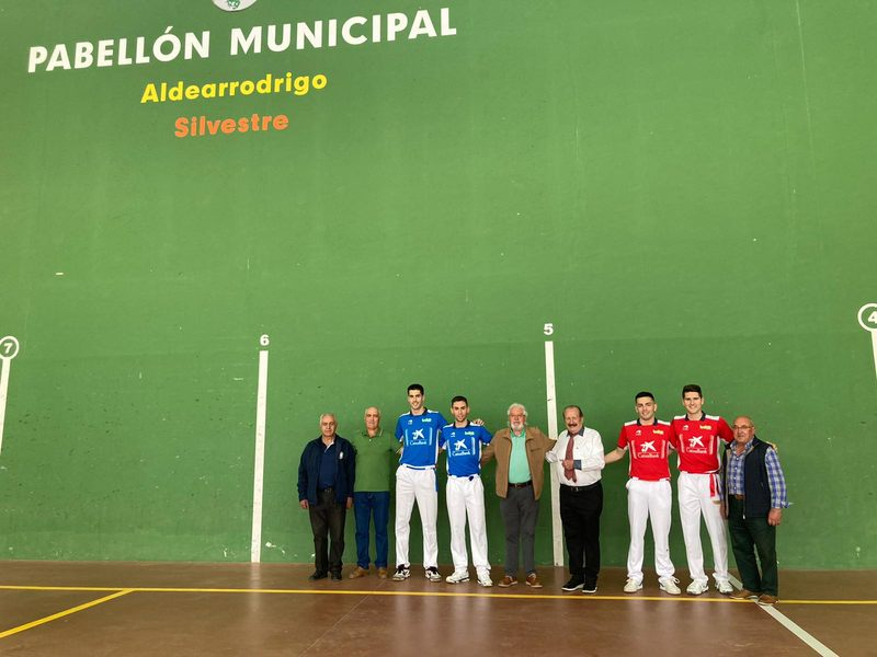 Emocionante partido de pelota en Aldearrodrigo ofrecido por los pelotaris del Baiko