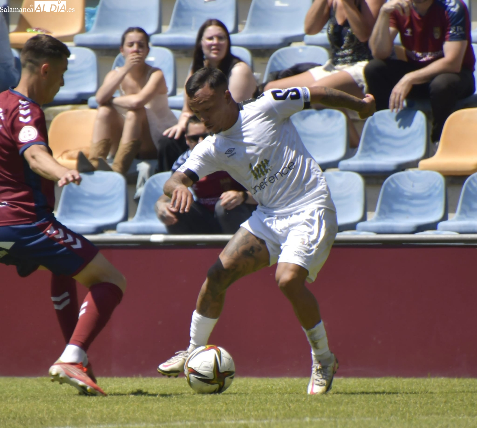 María deja en el banquillo a un Juancho que se veía bien para jugar en Pasarón