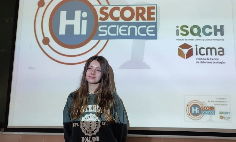 Primer premio en el Concurso Nacional Hi Score Science para Carla González