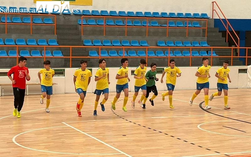 Los infantiles del CD Los Leones de Vitigudino vencen en su primer partido del autonómico frente al Ávila