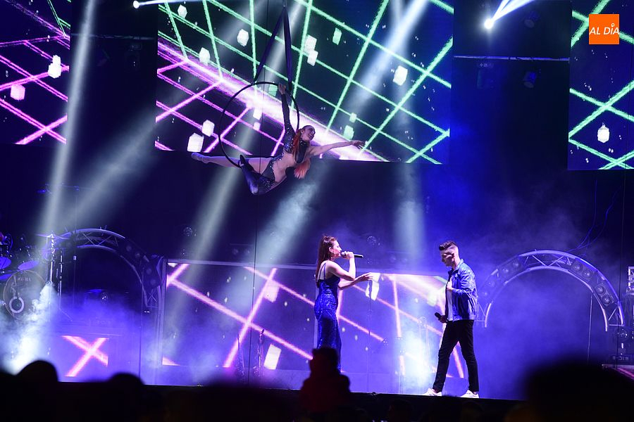 Princesa defiende su estatus ante una buena asistencia de público en la frontera hispano lusa