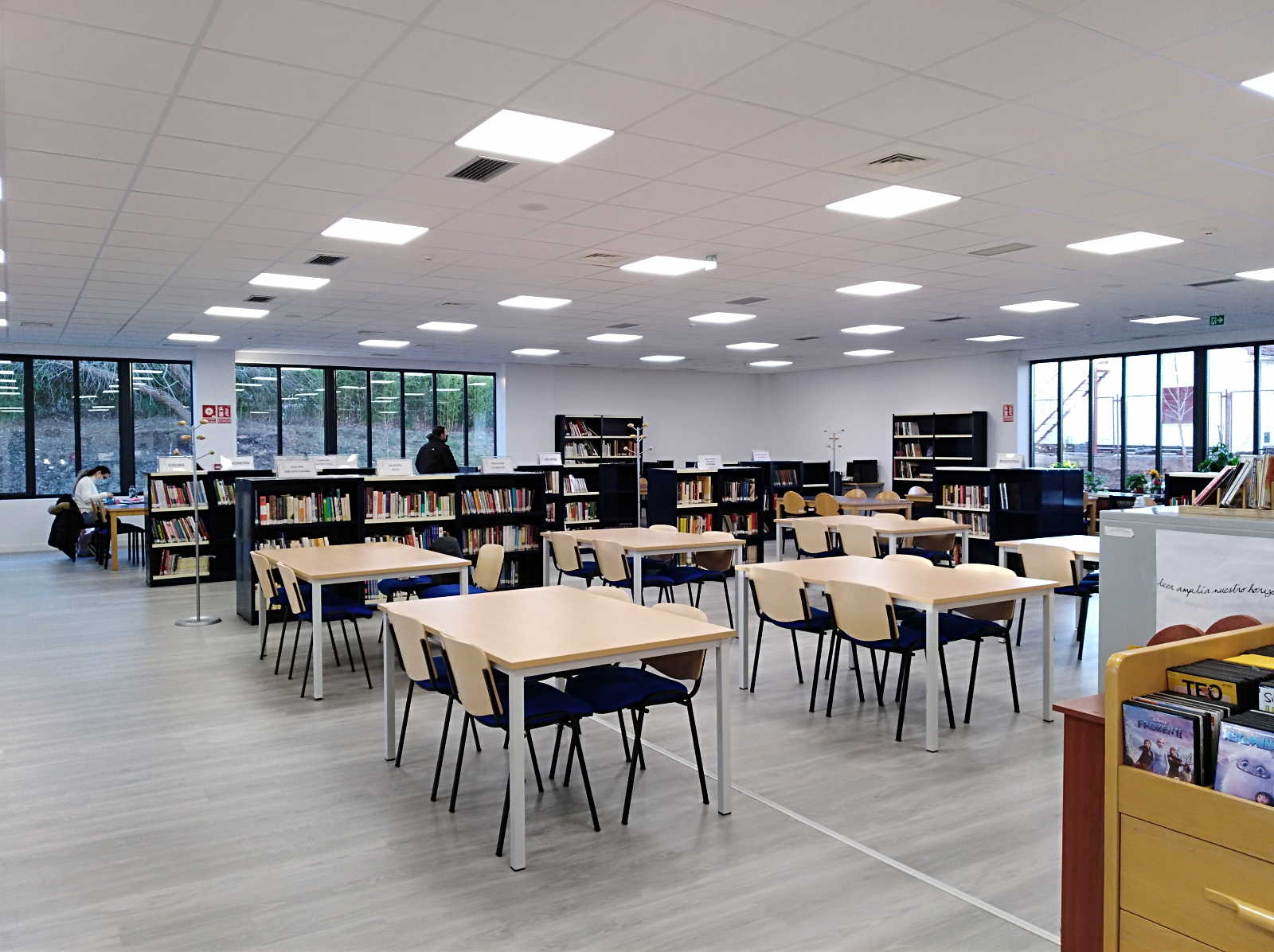 La Biblioteca de Santa Marta amplía su horario y sortea lotes de libros tras superar los 9.000 usuarios