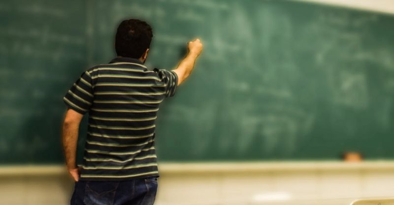 Las clases de refuerzo para escolares de 4º de ESO se adelantan al mes de junio