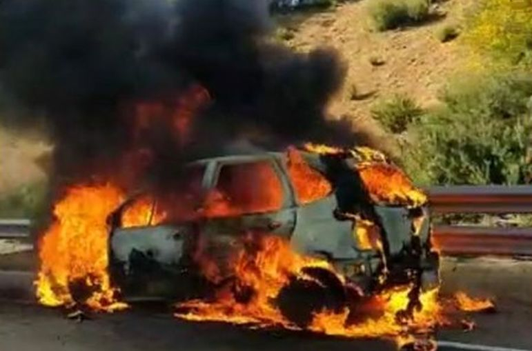 Arde un coche en la autovía entre Toro y Zamora 