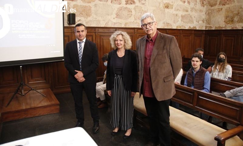 El Foro de las Identidades reúne a profesores y alumnos de las universidades de Burgos, Salamanca y Valladolid