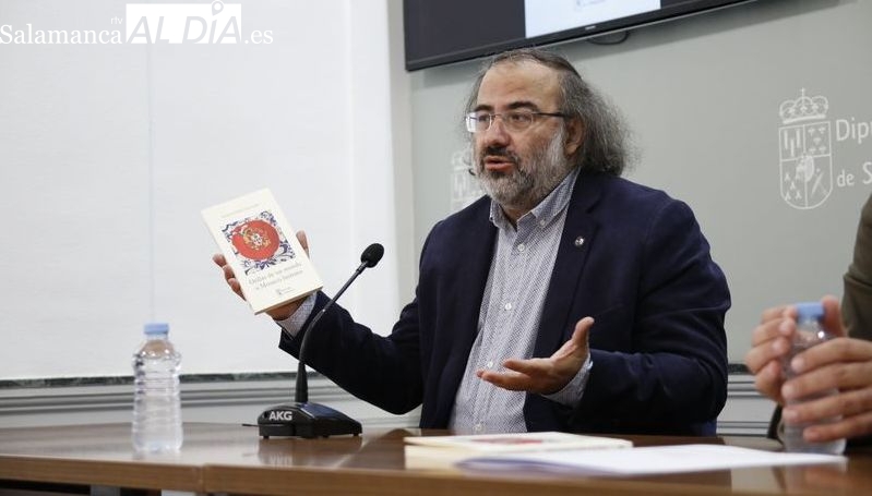 Alfredo Pérez Alencart transforma en versos sus viajes por Portugal