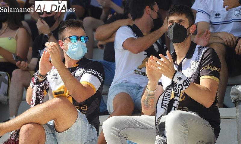 Entradas desde un euro para llenar el Reina Sofía y acompañar a Unionistas en busca del playoff