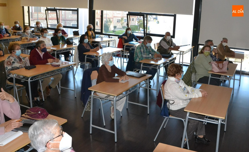 La Universidad de la Experiencia abre el plazo de matrícula para el curso 2022/2023